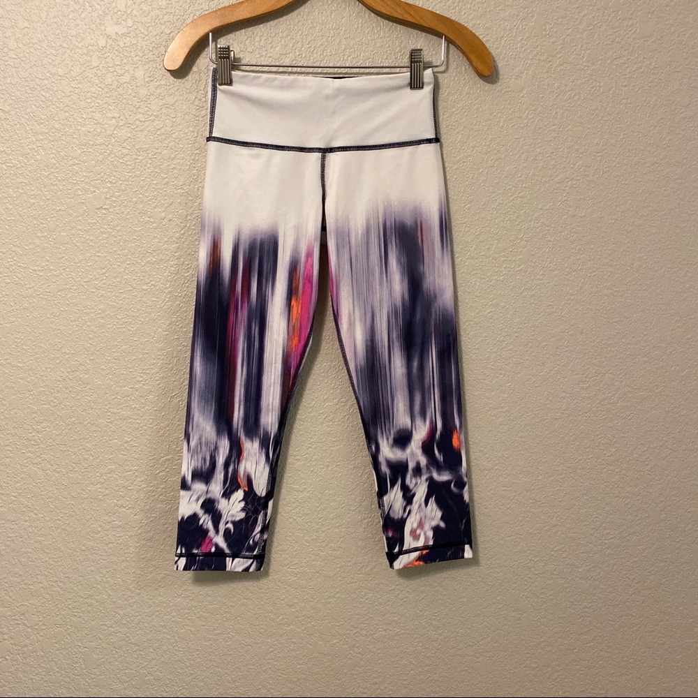 Lululemon Wunder Under Mirage Crops size 2